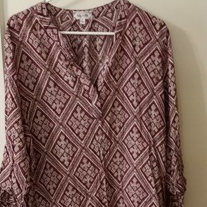 Bailey and Chloe Woman's Top sizeL